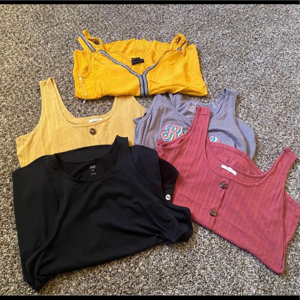 Woman’s Large shirt bundle
